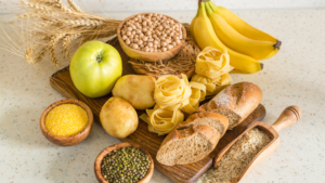 ¿Es necesario dejar los carbohidratos para bajar de peso?